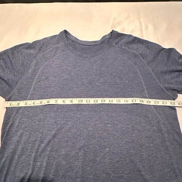 Lululemon Metal Vent Tech Long Sleeve Shirt. XL Blue - Picture 3 of 6